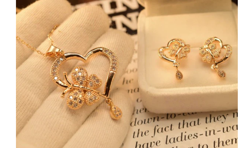 Stylish Heart Butterfly Fancy Gold Plated Necklace Sets for Girls/Women
