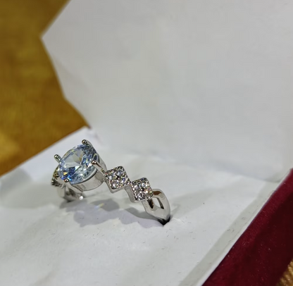 Minimalist Silver Synthetic Zirconia Ladies' Ring For Parties, Dances, Daily Wear & Jewelry Gifts