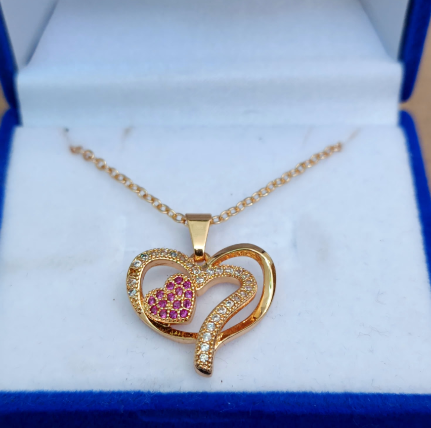 Golden Heart Shaped Necklace Stylish Jewelry Sparkling Heart Design Paved Shining